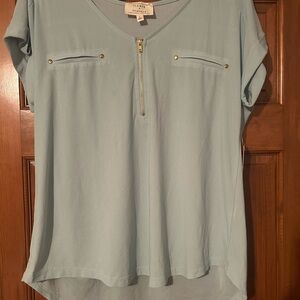 Flower & Feather light green/sage Zip Front Blouse